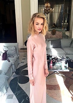 Romi Van Renterghem